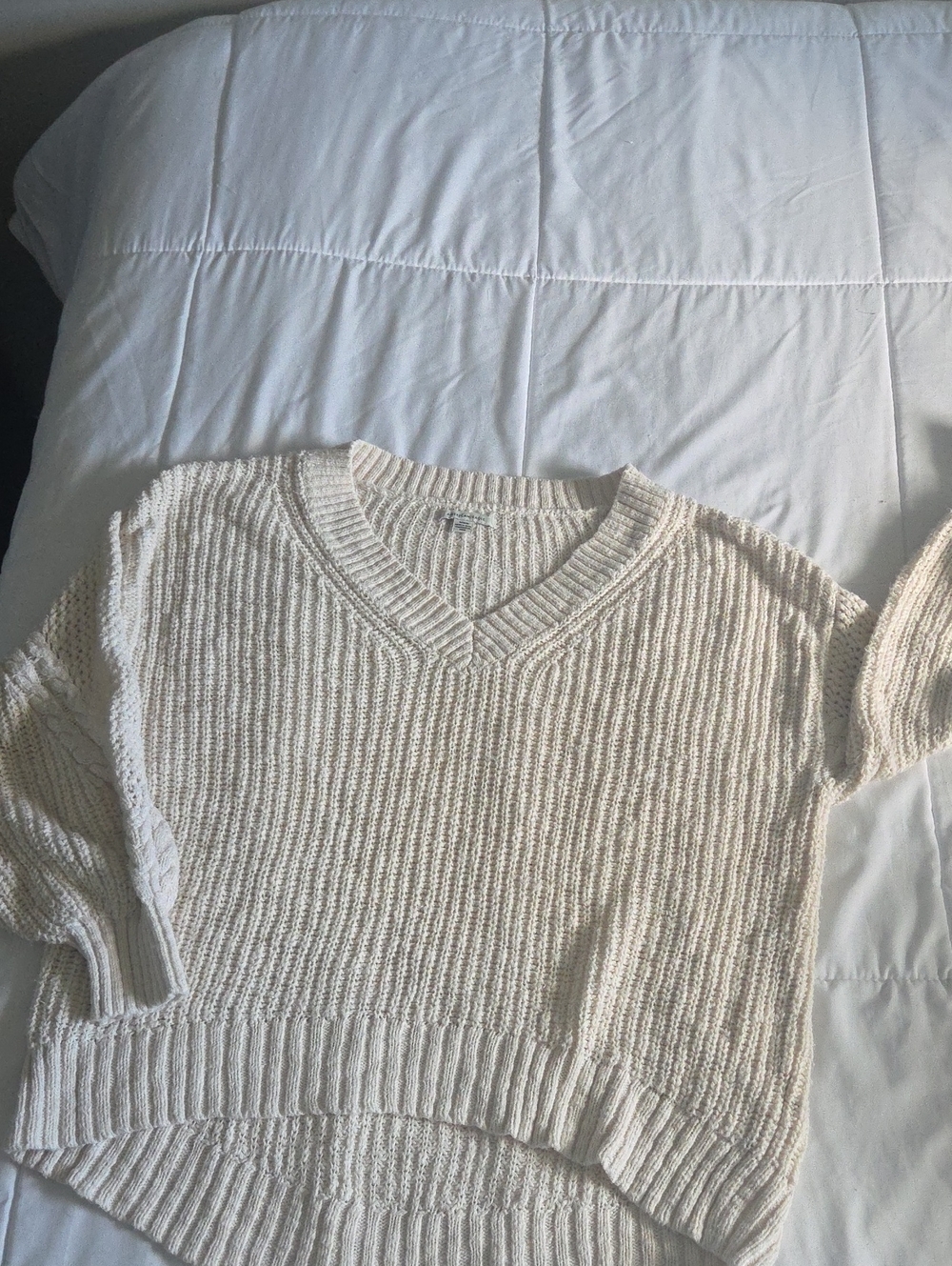 American Eagle Outfitters Cream V-Neck Knit Sweater